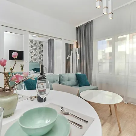 Modern Kościuszki By Renters *