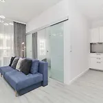 Modern Kosciuszki With Free Garage By Renters Apartment