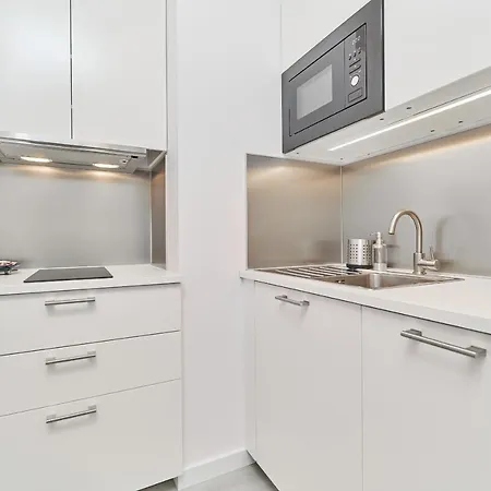 Modern Kosciuszki With Free Garage By Renters Wroclaw