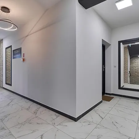 Modern Kosciuszki With Free Garage By Renters Apartment Wroclaw